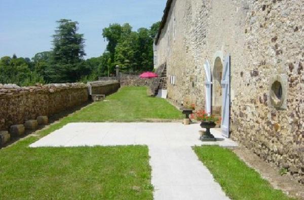 Chateau De Beaujeu Sens-Beaujeu Zewnętrze zdjęcie